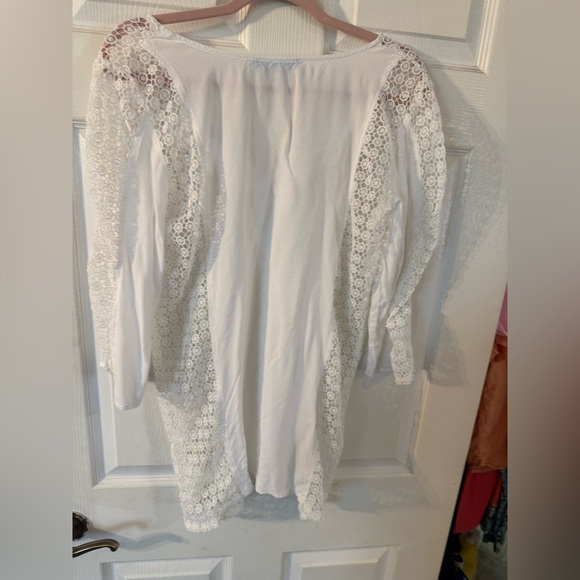 Ladies Elegant White Solitaire Swin  Lace Swim Cover-Up - Picture 9 of 12
